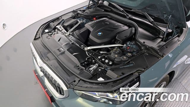 BMW 5 Series 2025 — ფოტო 5/20