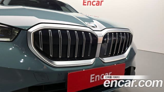 BMW 5 Series 2025 — ფოტო 17/20