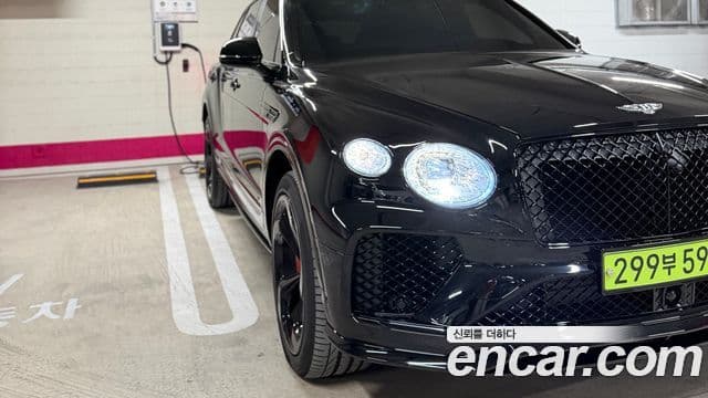 Bentley Bentayga 2024 — Şəkil 9/20