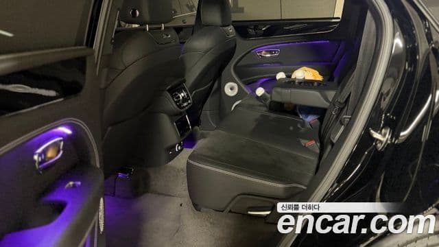 Bentley Bentayga 2024 — Şəkil 14/20