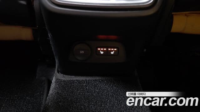 Volvo XC40 2022 — Şəkil 18/20