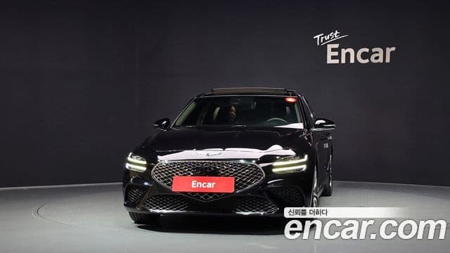 Genesis G70 2021 — Фото 2/20