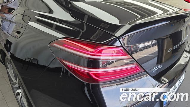 Genesis G70 2021 — Photo 3/38