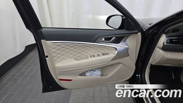 Genesis G70 2021 — Photo 23/38