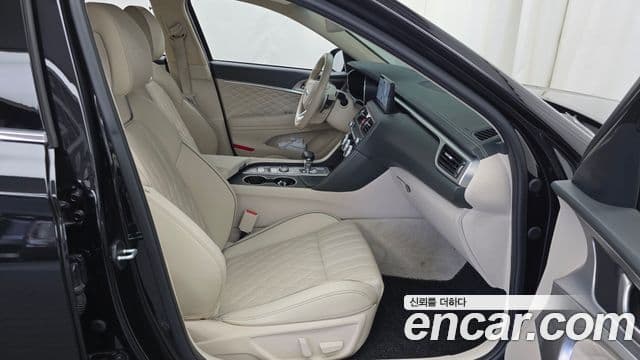 Genesis G70 2021 — Photo 5/38