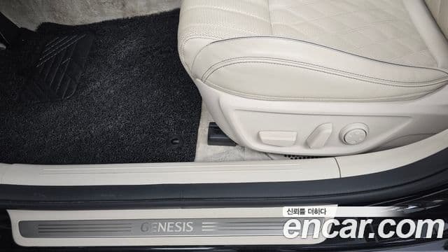 Genesis G70 2021 — Photo 33/38