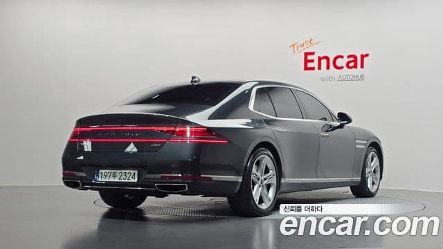 Genesis G90 2023 — ფოტო 2/20