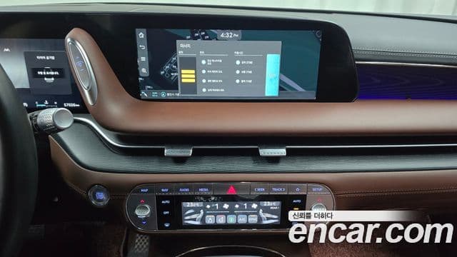 Genesis G90 2023 — ფოტო 13/20