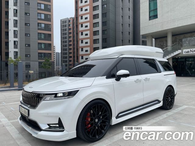 Kia Carnival 2021 — ფოტო 17/17