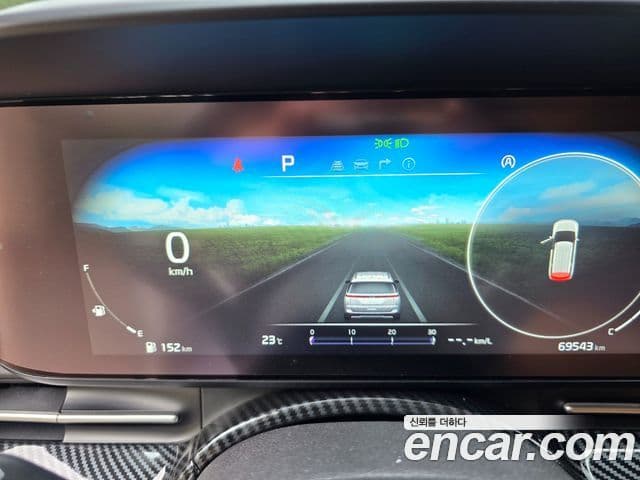 Kia Carnival 2021 — ფოტო 15/20