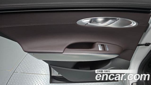 Genesis GV70 2024 — ფოტო 10/35