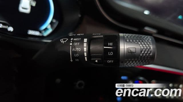 Genesis GV70 2024 — ფოტო 28/35