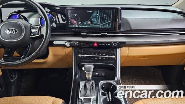 Kia Carnival 2021 — Şəkil 16/20