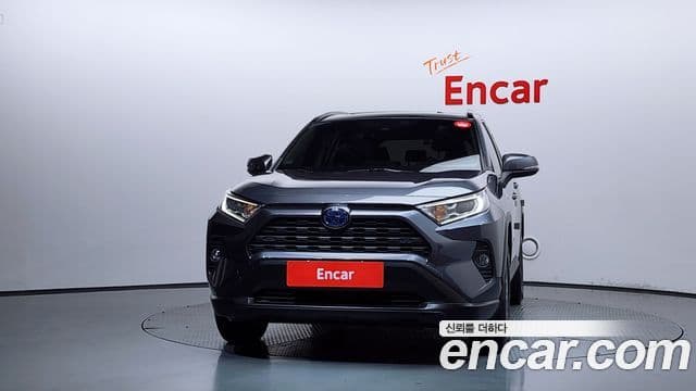 Toyota RAV4 2019 — ფოტო 3/20
