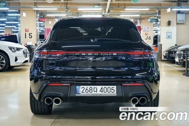 Porsche Macan 2022 — Şəkil 19/20