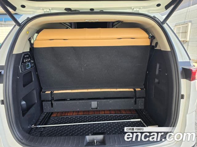 Kia Carnival 2022 — Şəkil 14/20