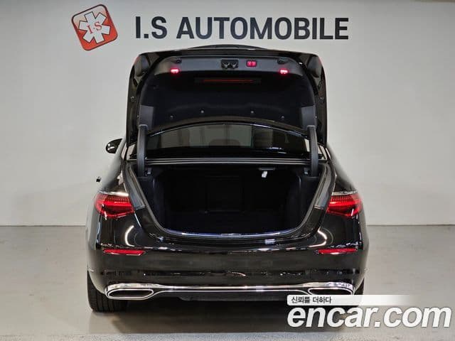 Mercedes-Benz S-Class 2022 — Photo 10/20