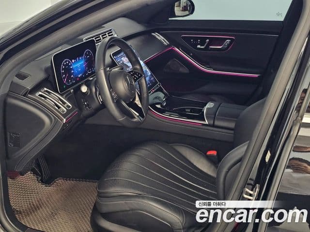 Mercedes-Benz S-Class 2022 — Photo 7/20