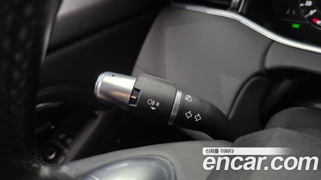 Land Rover Range Rover Evoque 2020 — ფოტო 19/20