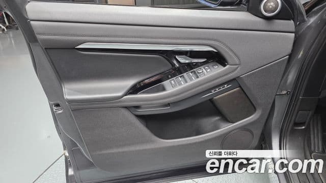 Land Rover Range Rover Evoque 2020 — Photo 19/30