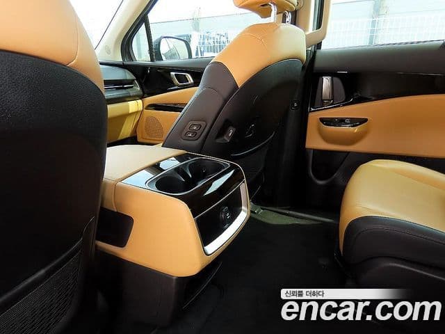 Kia Carnival 2020 — Şəkil 16/19