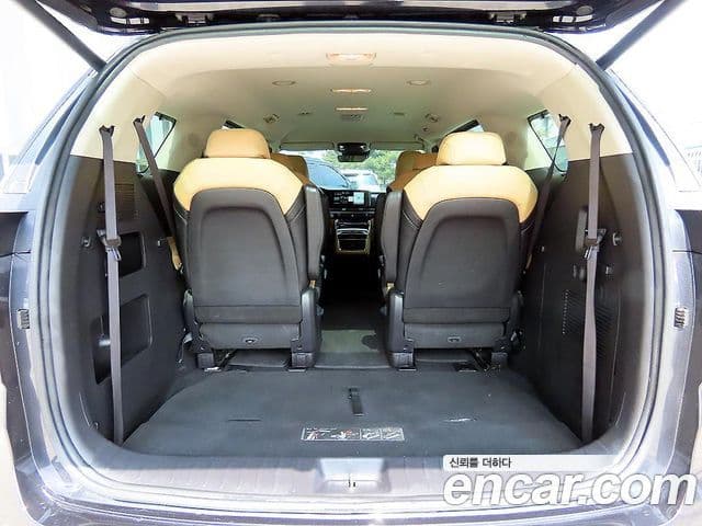 Kia Carnival 2020 — Şəkil 17/19
