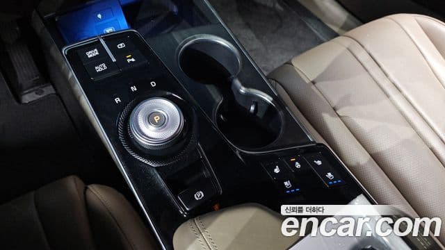 Kia K8 2023 — Şəkil 9/20