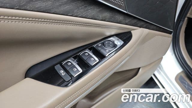 Kia K8 2023 — Şəkil 18/20