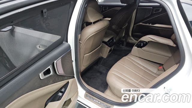 Kia K8 2023 — Şəkil 32/33