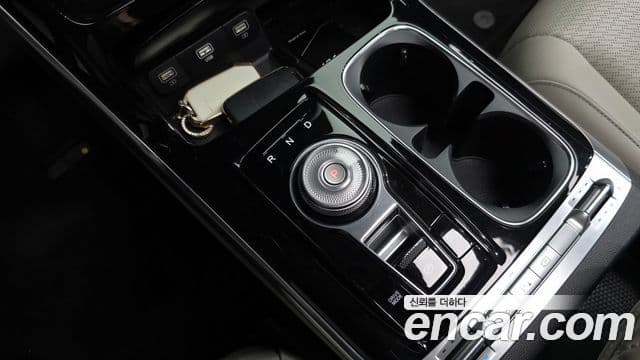 Kia Carnival 2023 — Фото 9/20