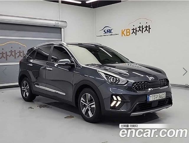 Kia Niro 2021 — Фото 3/19