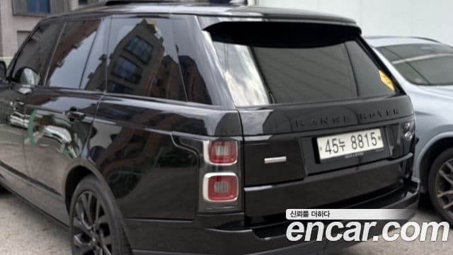 Land Rover Range Rover 2018 — ფოტო 14/15