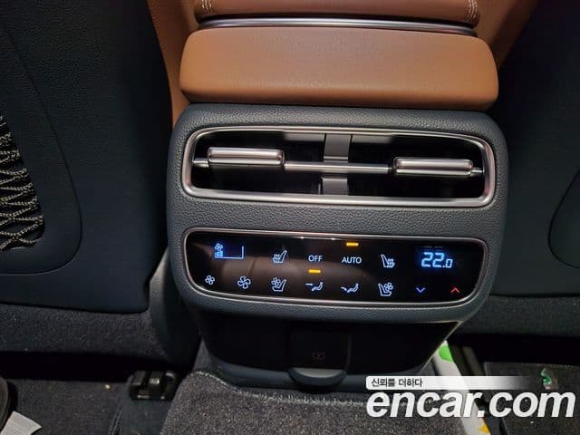 Genesis GV70 2025 — ფოტო 11/20