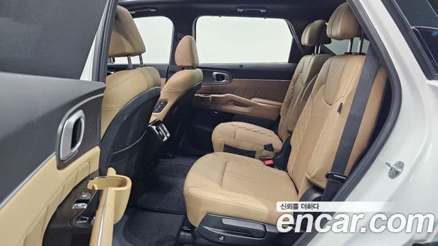 Kia Sorento 2024 — фото 11 из 20