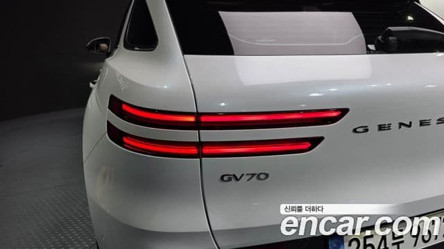 Genesis GV70 2024 — ფოტო 6/32