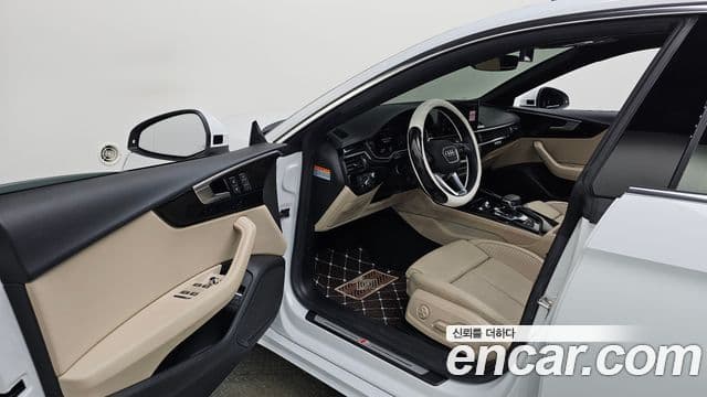 Audi A5 2021 — Şəkil 10/20