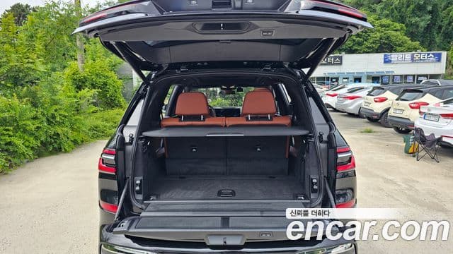 BMW X7 2024 — Şəkil 19/20