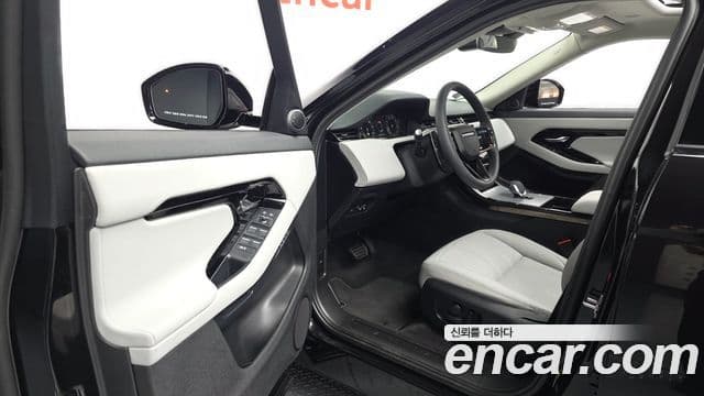 Land Rover Range Rover Evoque 2025 — Photo 13/20
