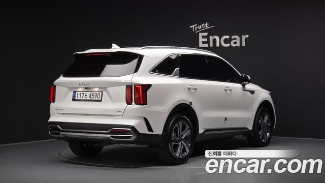 Kia Sorento 2023 — Фото 2/20