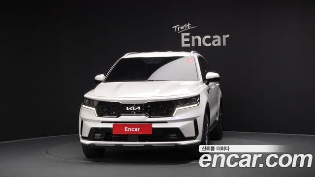 Kia Sorento 2023 — Фото 3/20