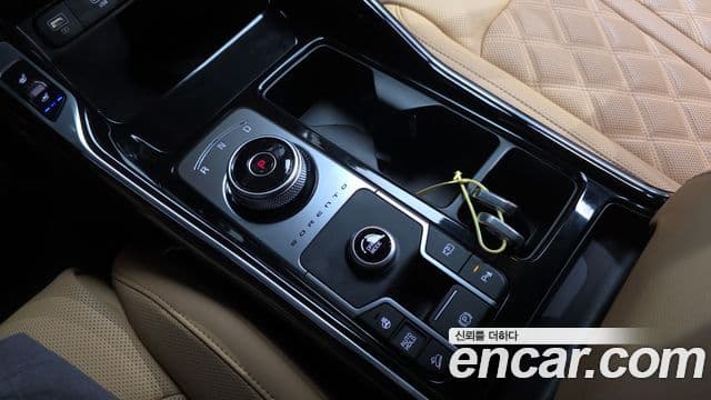 Kia Sorento 2023 — Фото 9/20