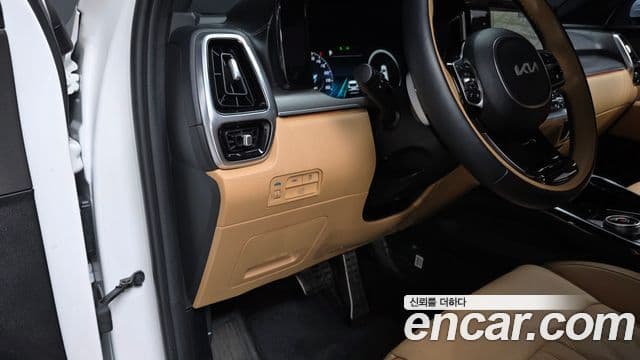 Kia Sorento 2023 — Фото 13/20