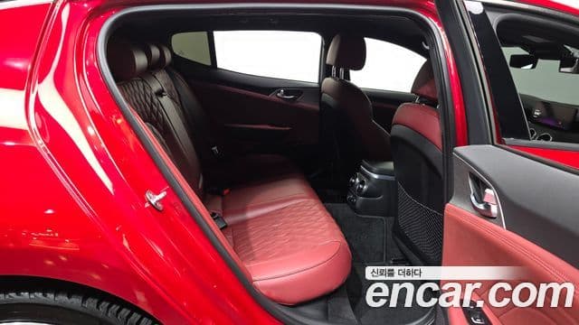 Kia Stinger 2021 — Şəkil 12/20
