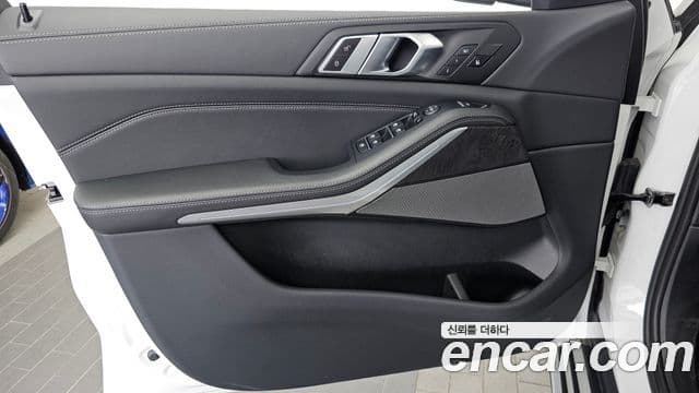 BMW X5 2024 — Photo 29/34