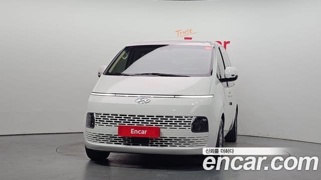 Hyundai Staria 2023 — Şəkil 3/20