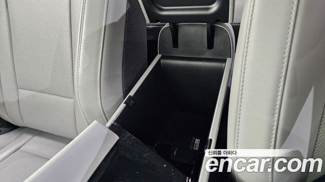 Hyundai The New Avante Hybrid 2020 — Photo 28/30