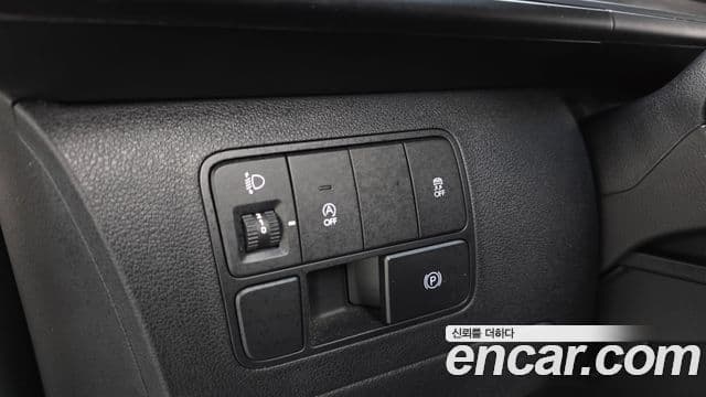 Hyundai Staria 2025 — Şəkil 15/20