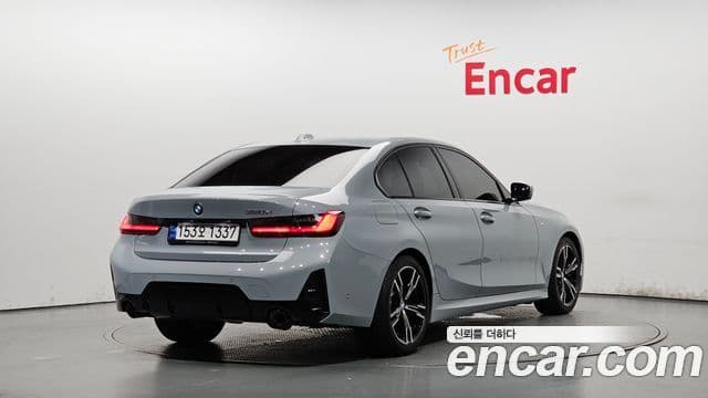 BMW 3 Series 2023 — ფოტო 2/20