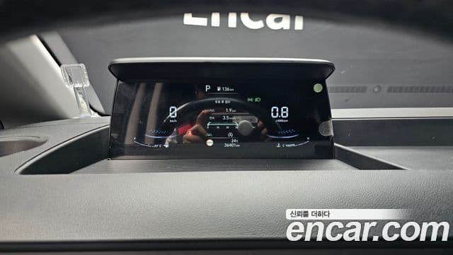 Hyundai Staria 2021 — ფოტო 8/20