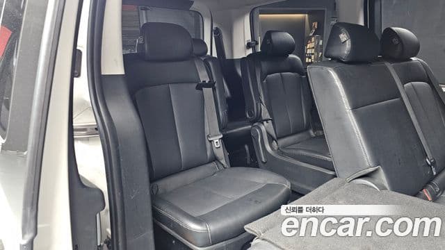 Hyundai Staria 2021 — ფოტო 11/20